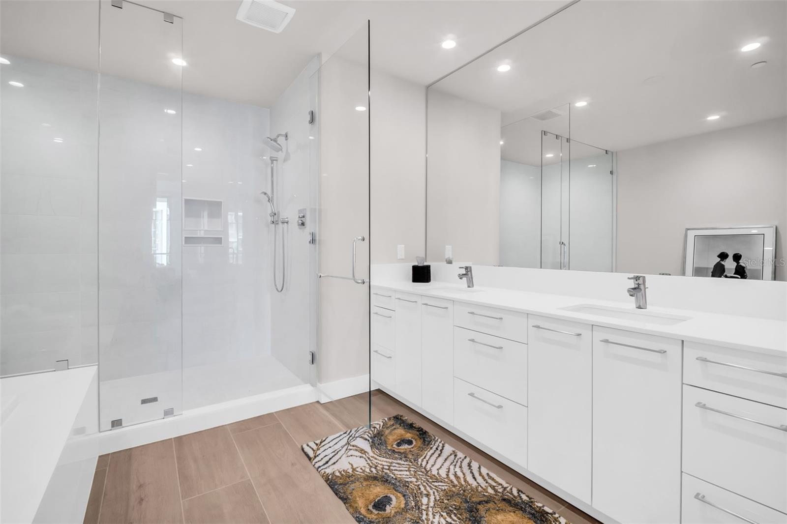 Image 46 of 86 For 301 1st Street S 3104