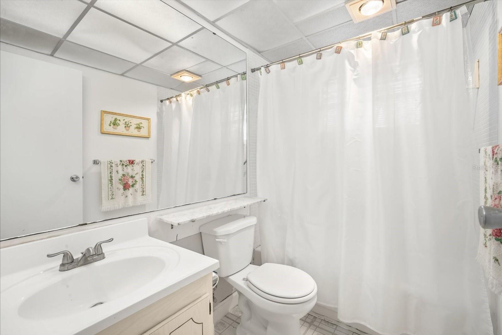 Image 12 of 29 For 202 Bedford Street 49