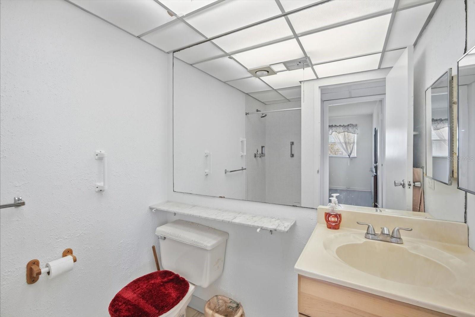 Image 16 of 29 For 202 Bedford Street 49