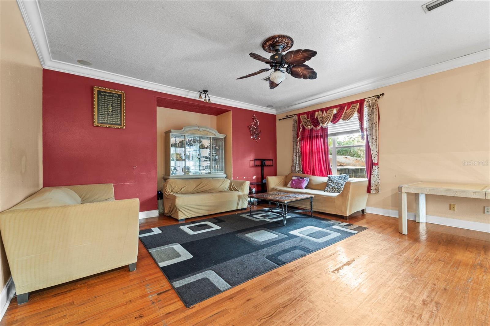 Image 24 of 44 For 7419 Savannah Lane