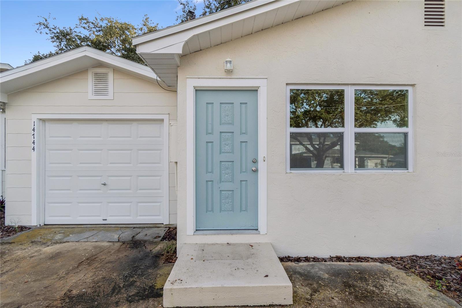 Image 27 of 43 For 14744 Sunset Drive