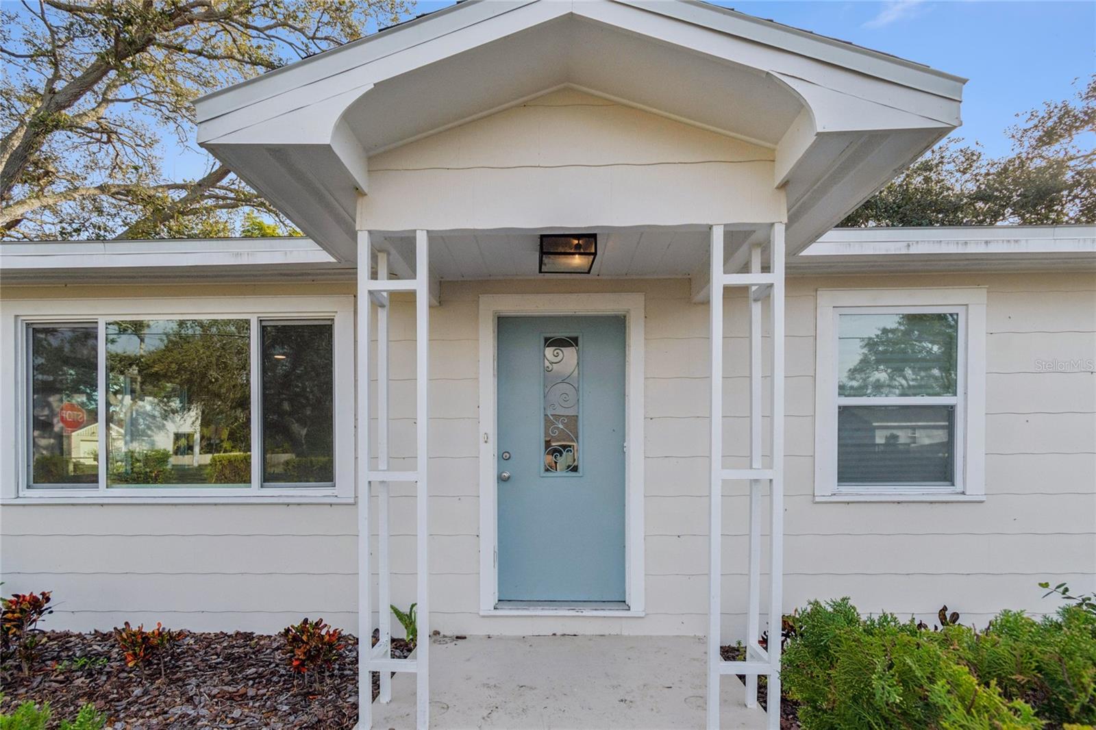 Image 3 of 43 For 14744 Sunset Drive