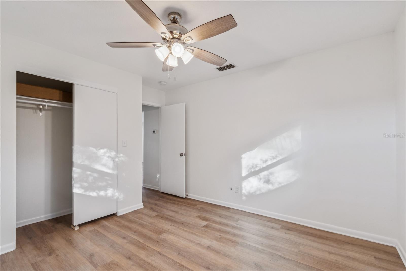 Image 38 of 43 For 14744 Sunset Drive