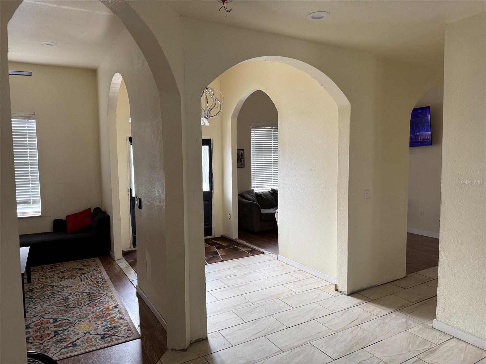 Image 10 of 13 For 313 Washington Street