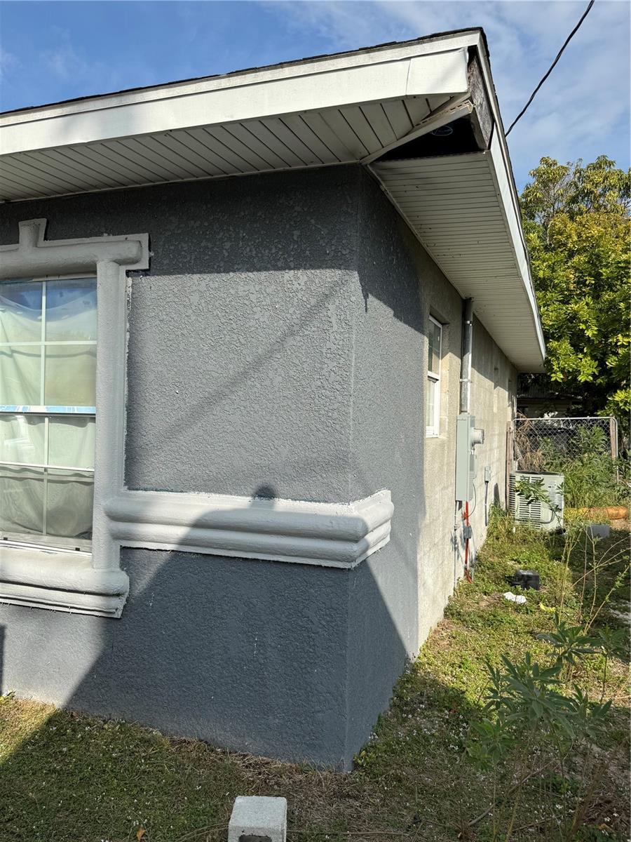 Image 2 of 13 For 313 Washington Street