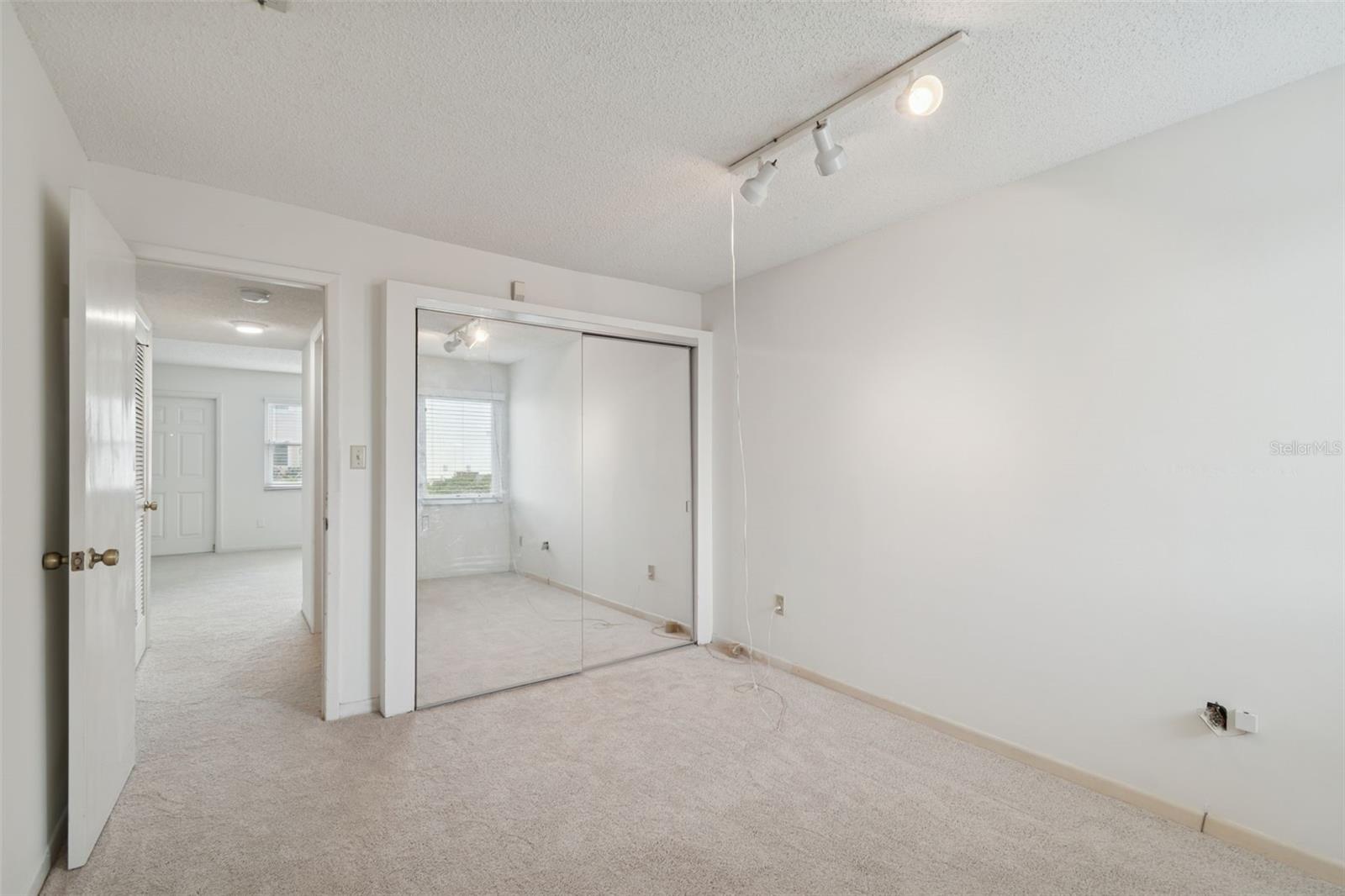 Image 12 of 20 For 525 Lincoln Avenue 106