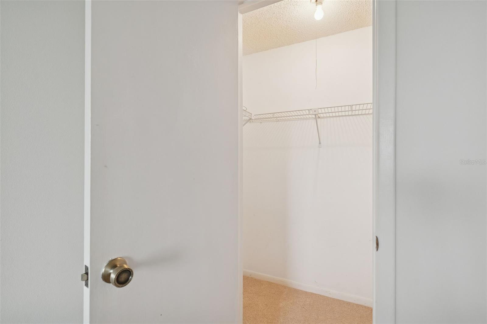 Image 15 of 20 For 525 Lincoln Avenue 106