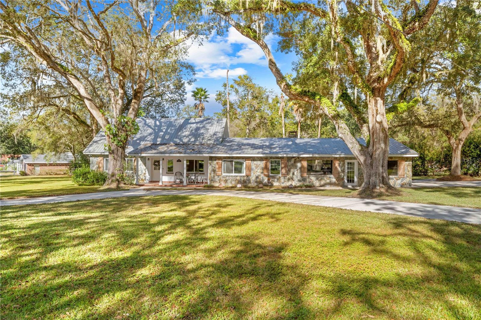 Image 10 of 75 For 1080 Buena Vista Avenue