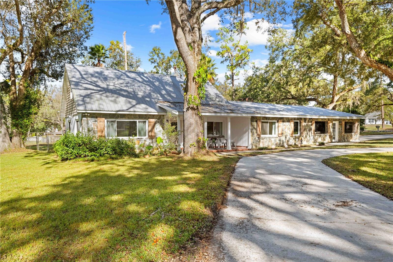 Image 17 of 75 For 1080 Buena Vista Avenue