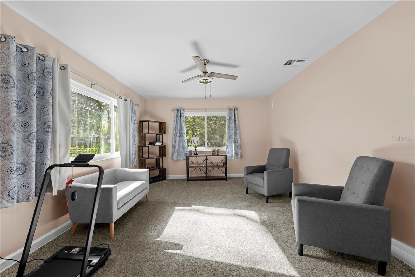 Image 24 of 75 For 1080 Buena Vista Avenue