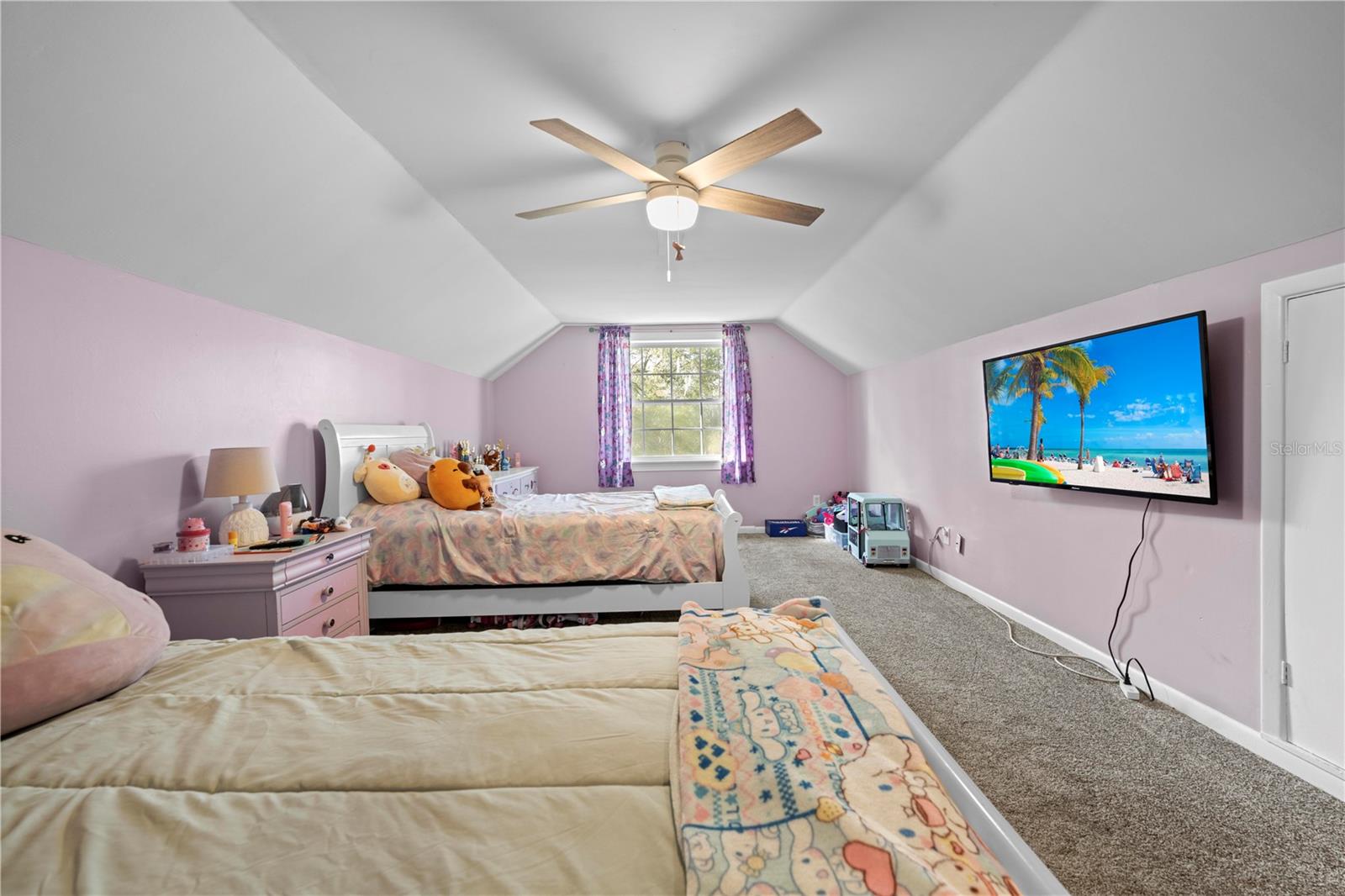 Image 29 of 75 For 1080 Buena Vista Avenue