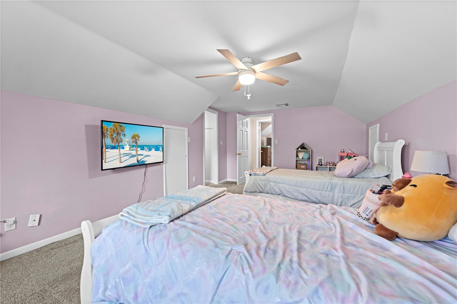 Image 31 of 75 For 1080 Buena Vista Avenue