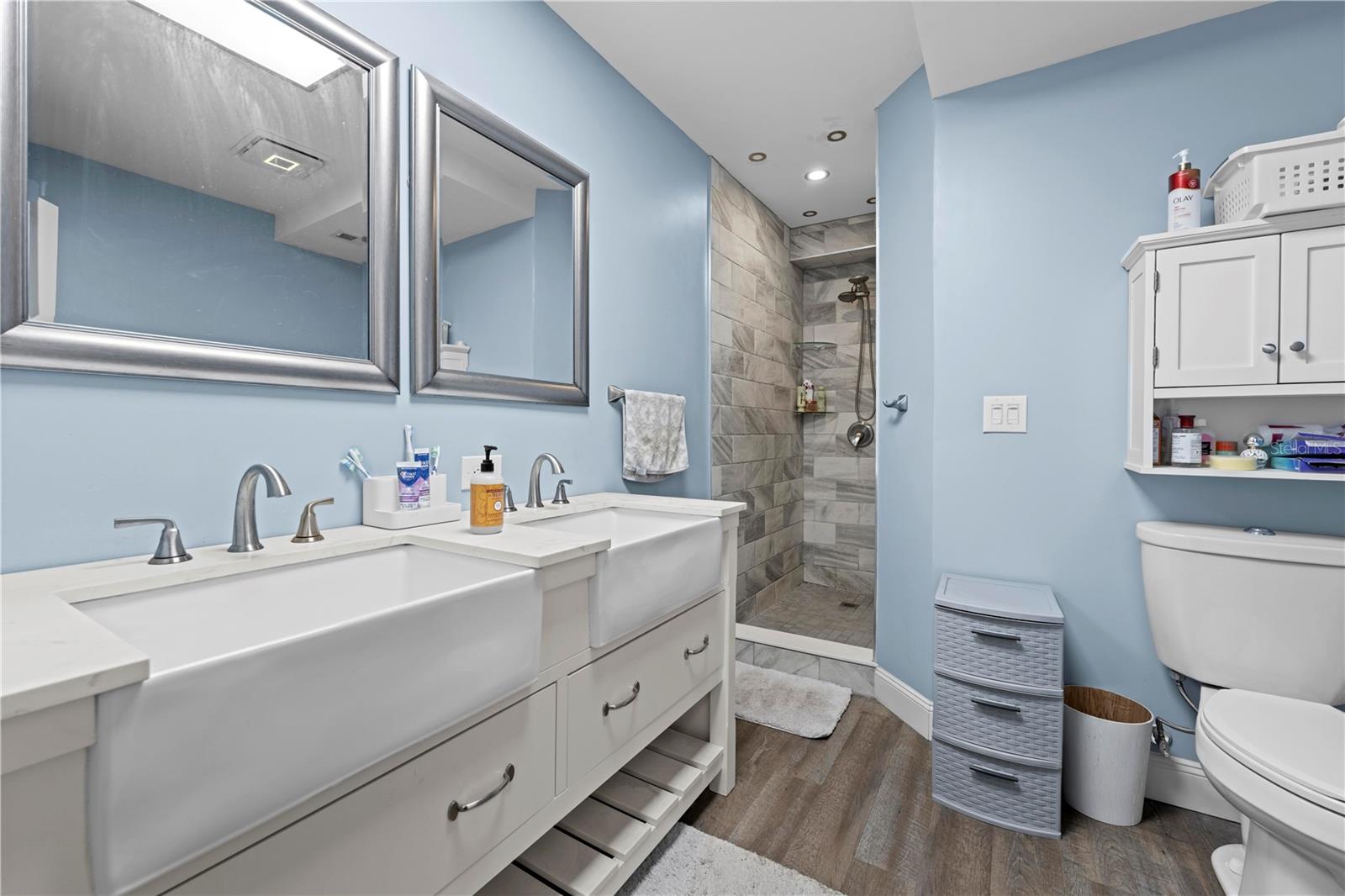 Image 43 of 75 For 1080 Buena Vista Avenue