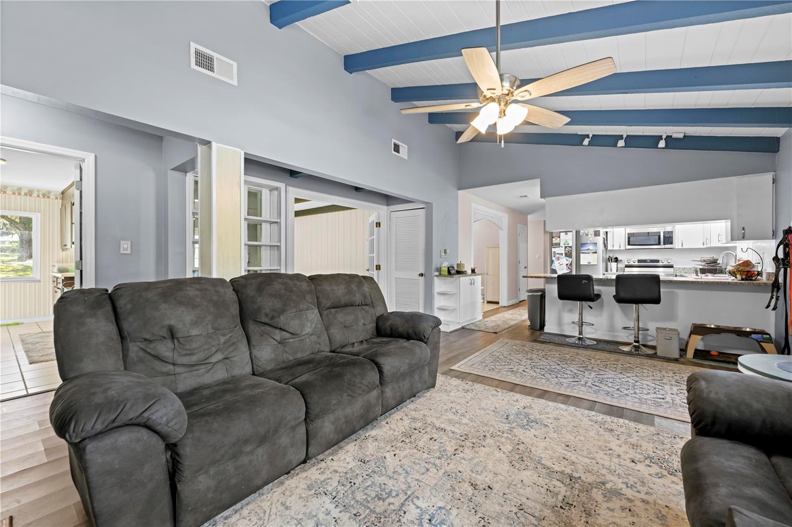 Image 67 of 75 For 1080 Buena Vista Avenue