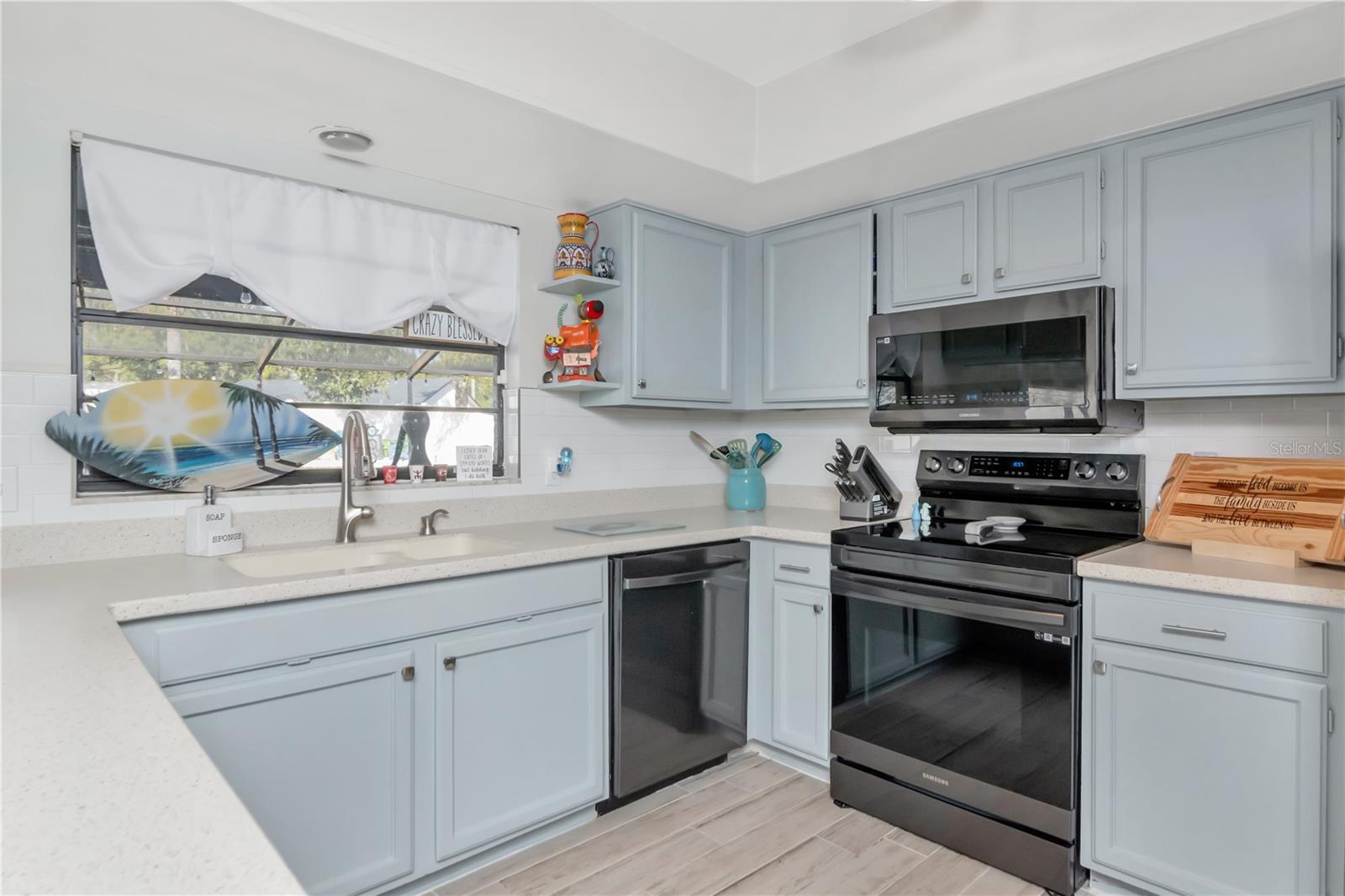 Image 14 of 72 For 2604 Goldcrest Place