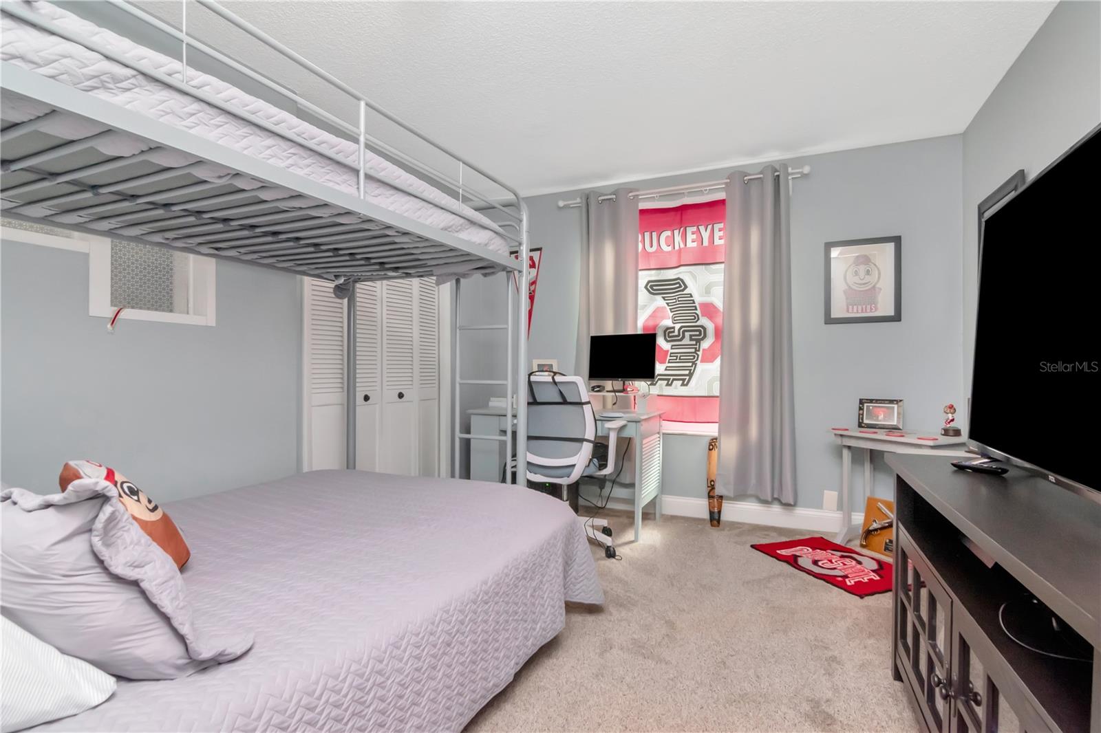 Image 31 of 72 For 2604 Goldcrest Place