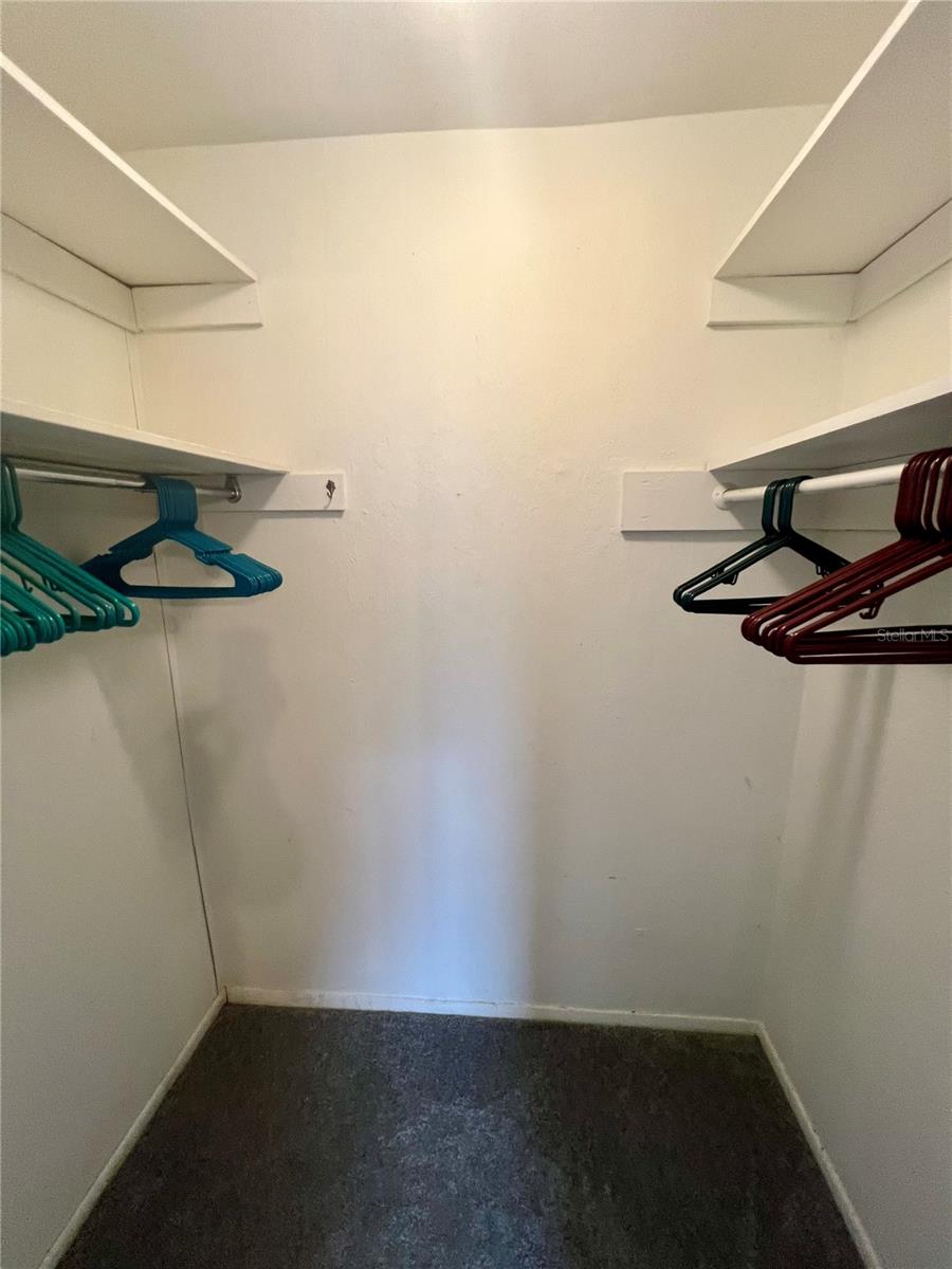 Image 17 of 36 For 5427 95th Terrace N