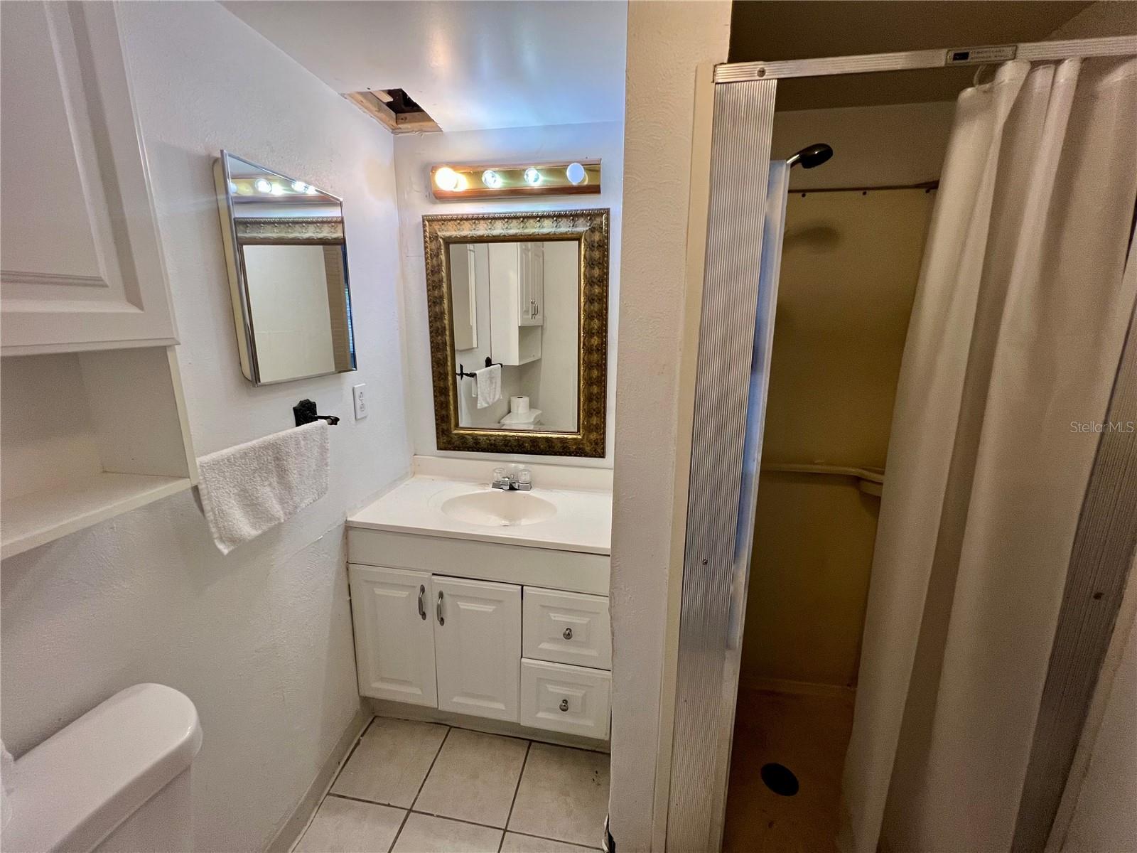 Image 18 of 36 For 5427 95th Terrace N