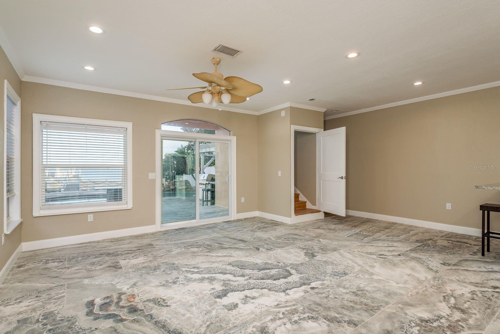 Image 14 of 71 For 302 Shore Drive