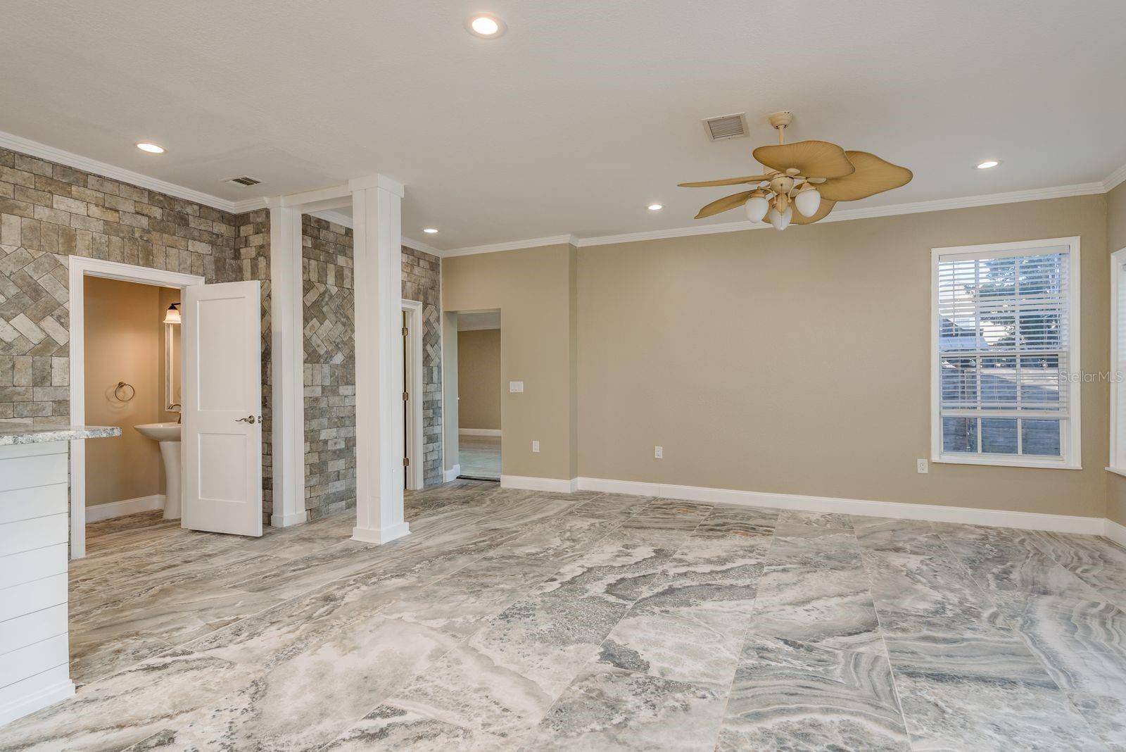 Image 15 of 71 For 302 Shore Drive