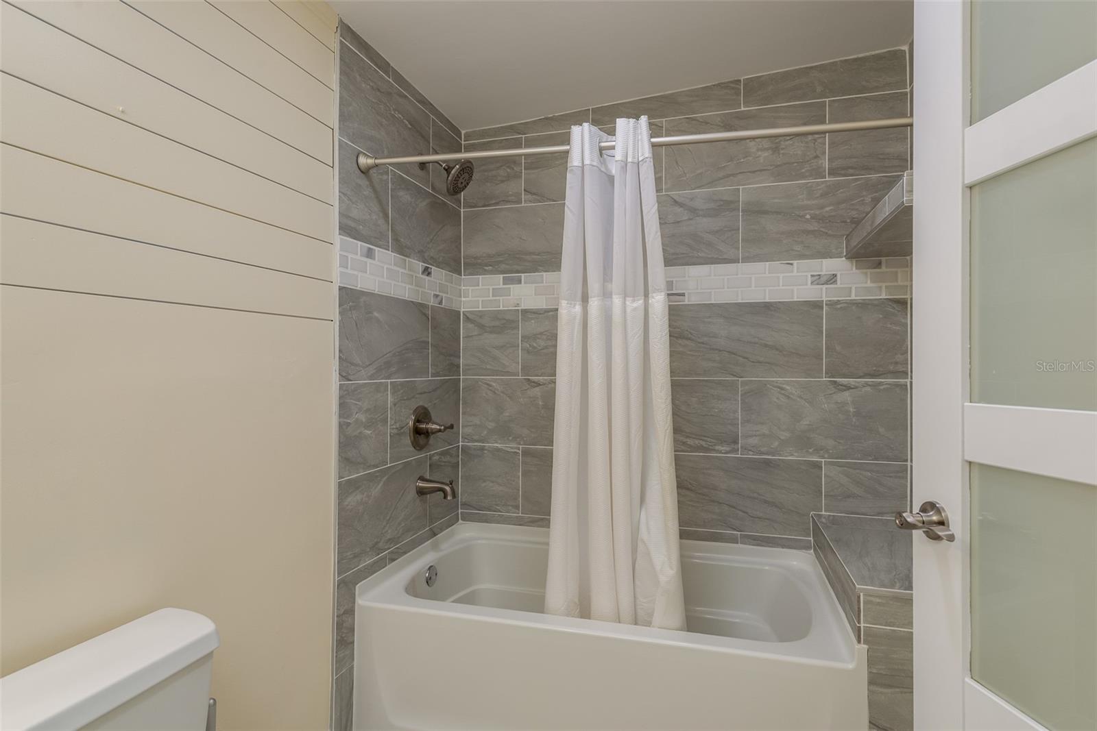 Image 51 of 71 For 302 Shore Drive