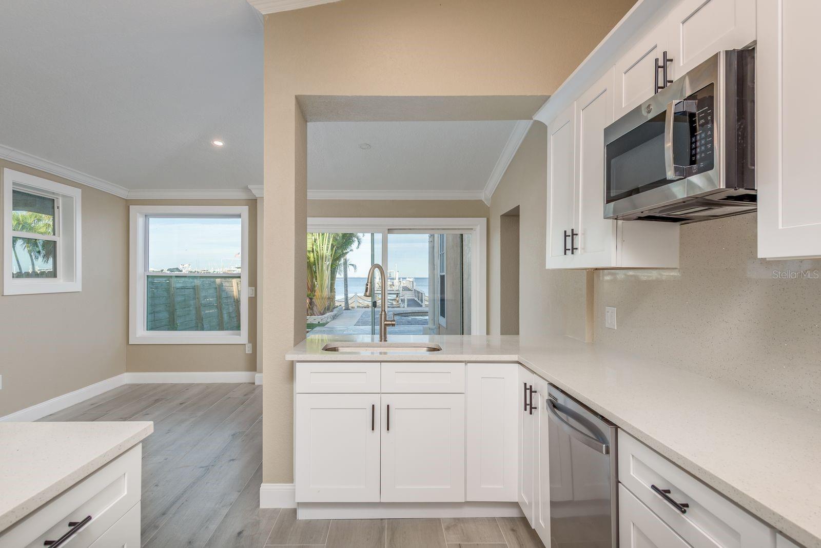 Image 6 of 71 For 302 Shore Drive