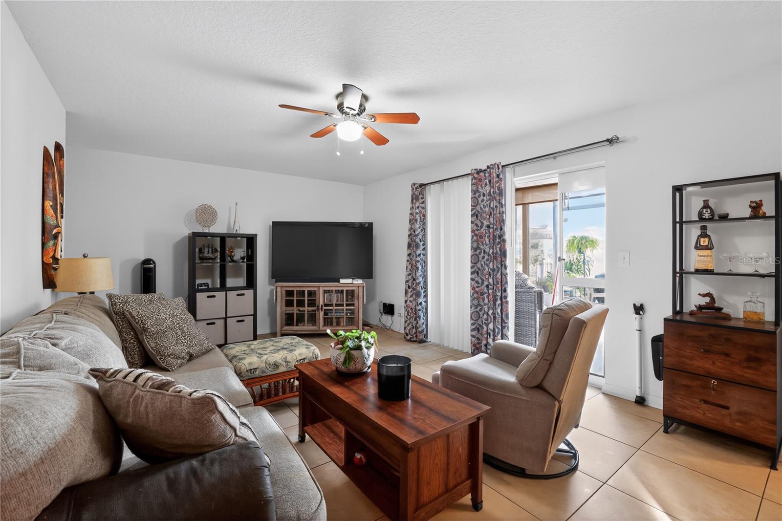 Image 4 of 21 For 7210 Manhattan Avenue 612