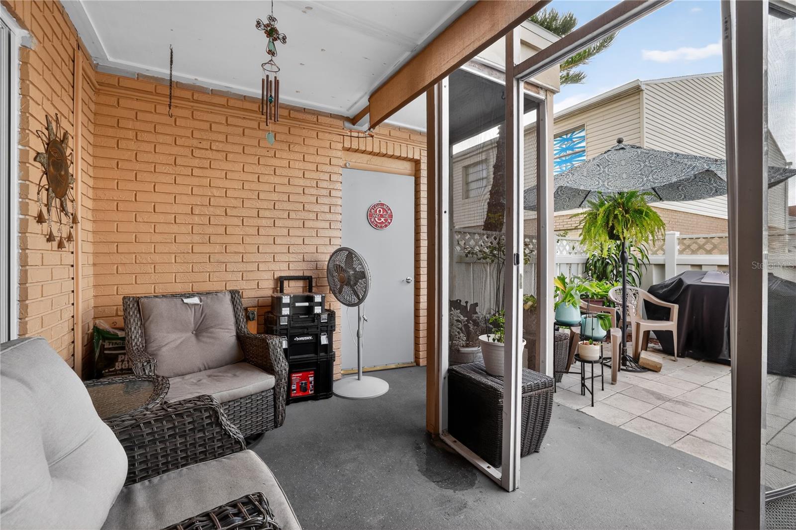 Image 9 of 21 For 7210 Manhattan Avenue 612