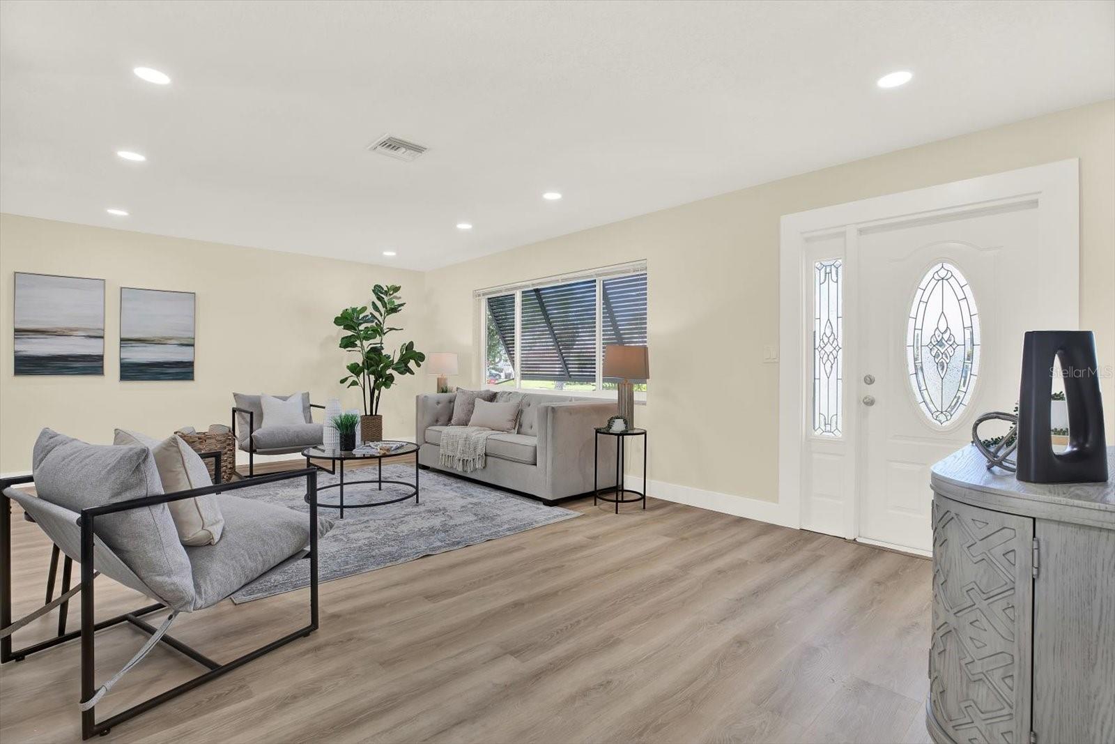 Image 5 of 34 For 11628 Grove Street