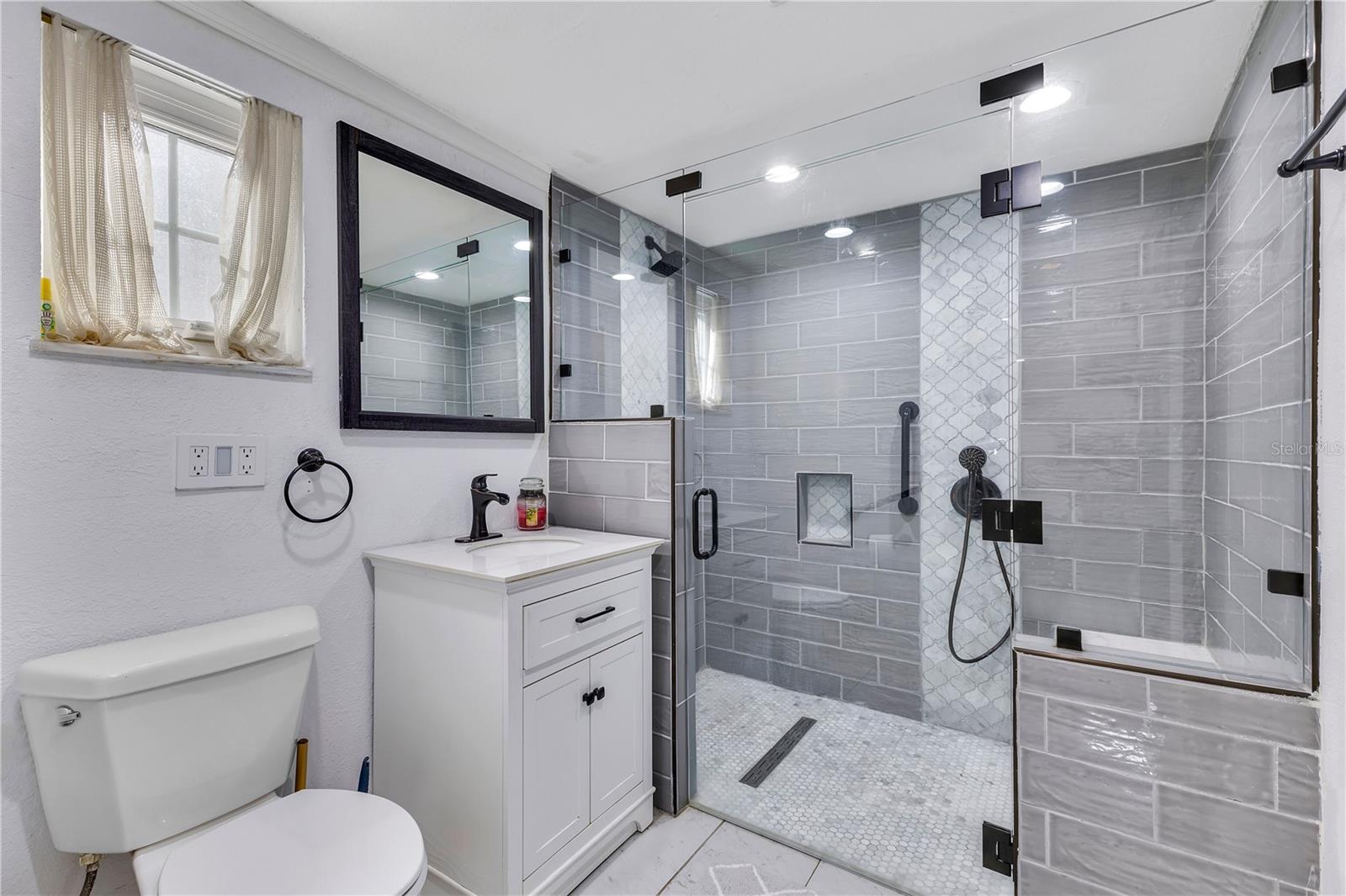 Image 11 of 40 For 811 Fairlington Drive