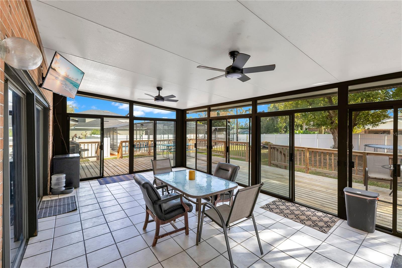 Image 25 of 40 For 811 Fairlington Drive