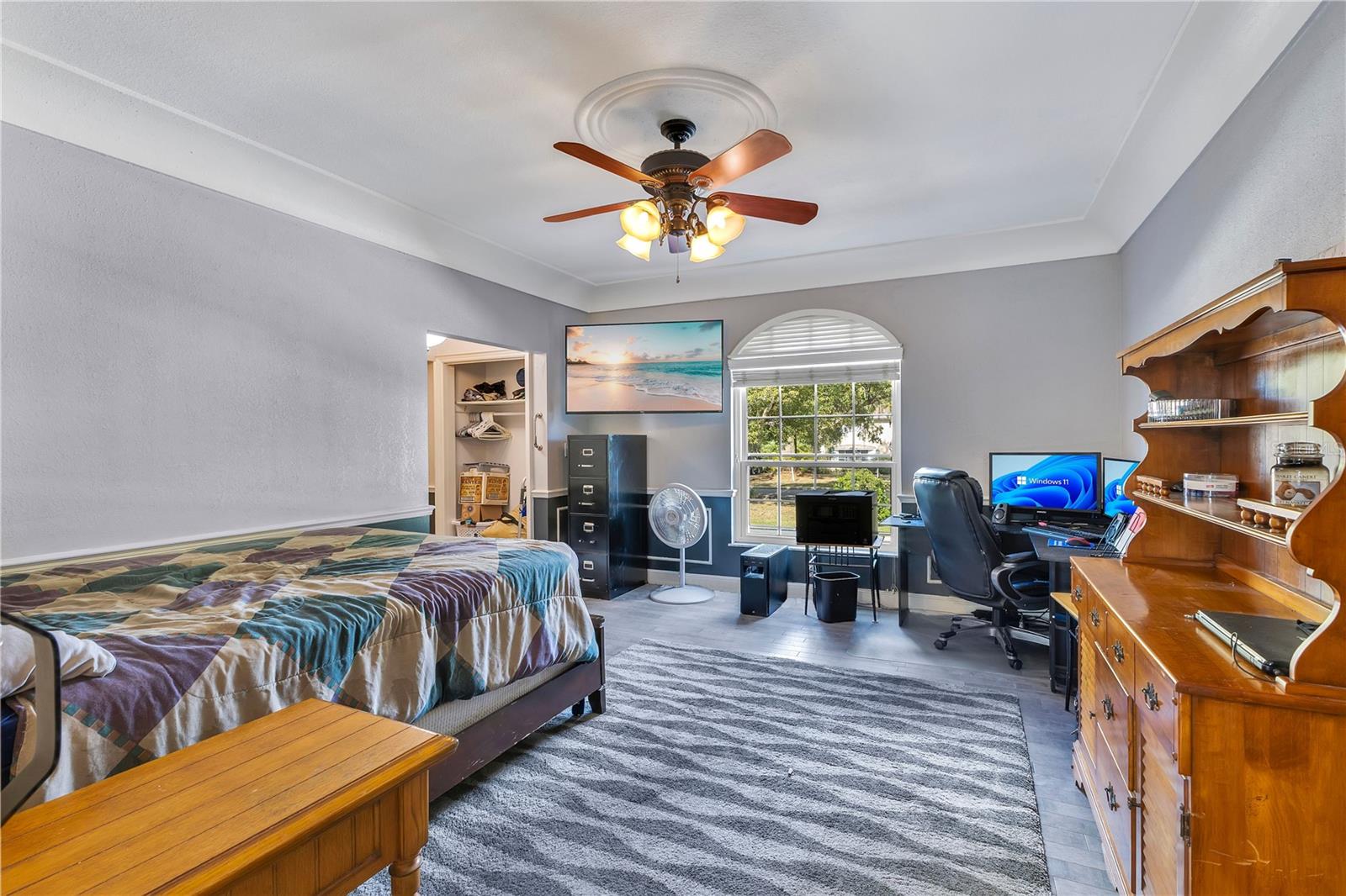 Image 9 of 40 For 811 Fairlington Drive