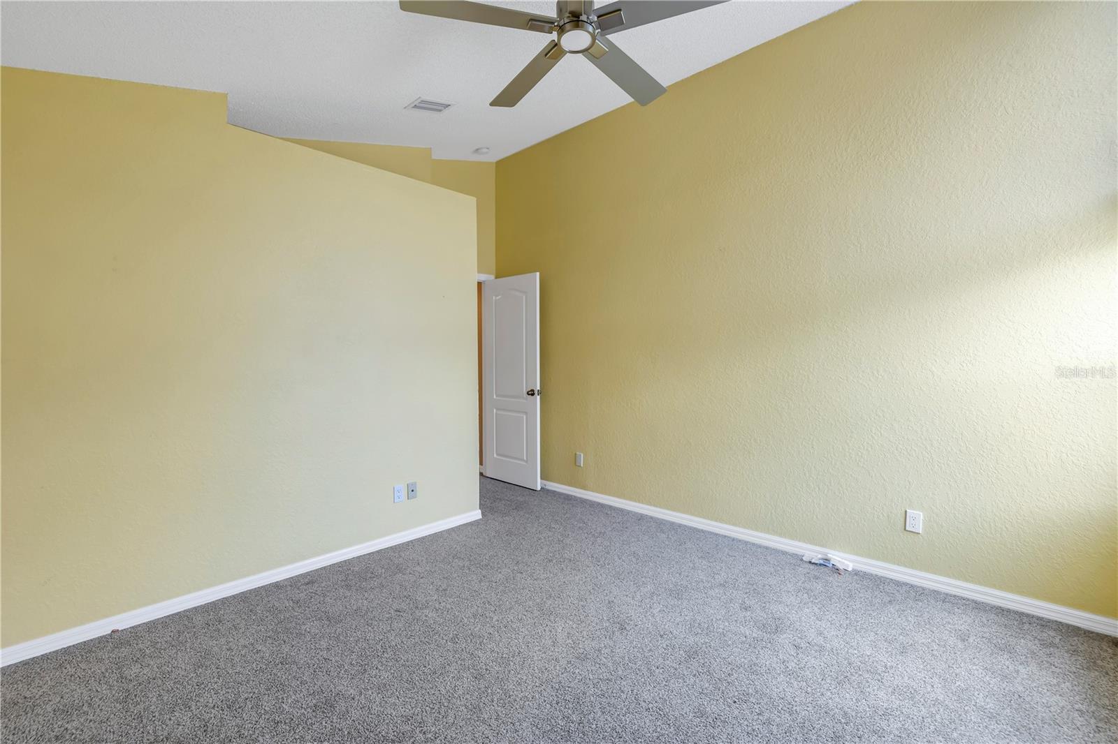 Image 13 of 68 For 1050 Starkey Road 2201