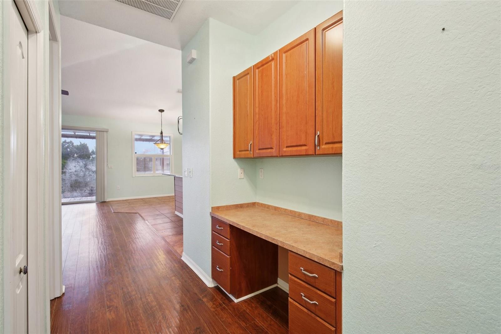 Image 11 of 35 For 6333 Lonnie Lee Lane