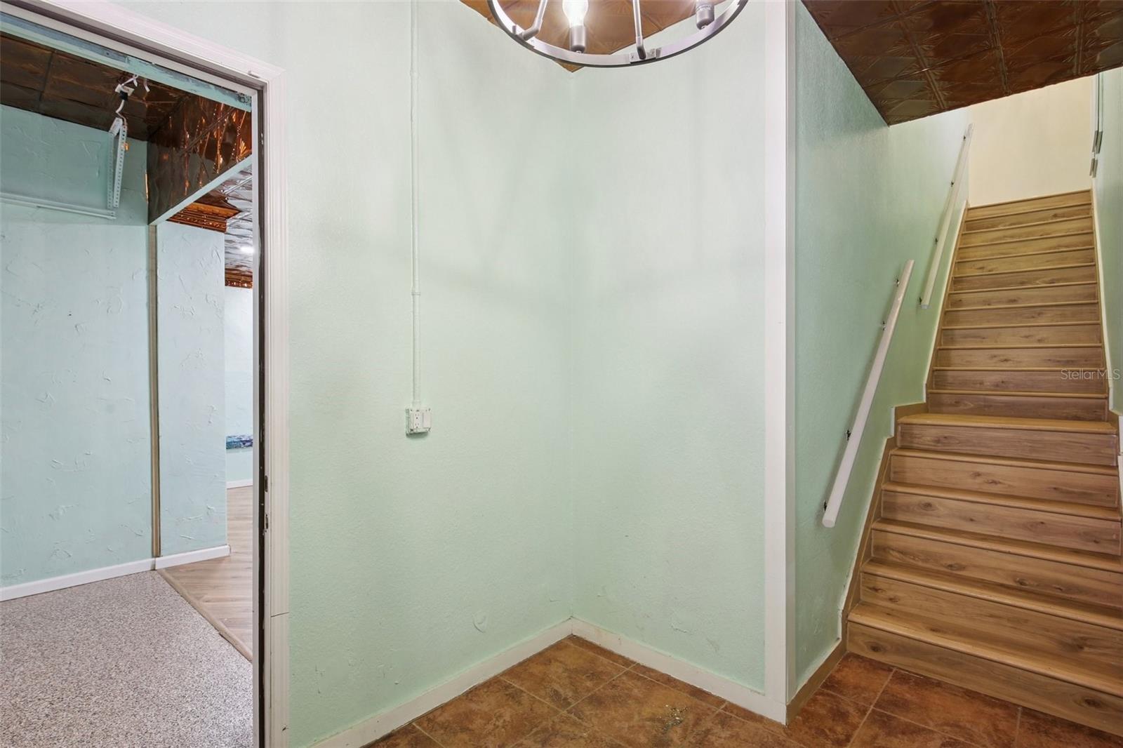 Image 21 of 35 For 6333 Lonnie Lee Lane