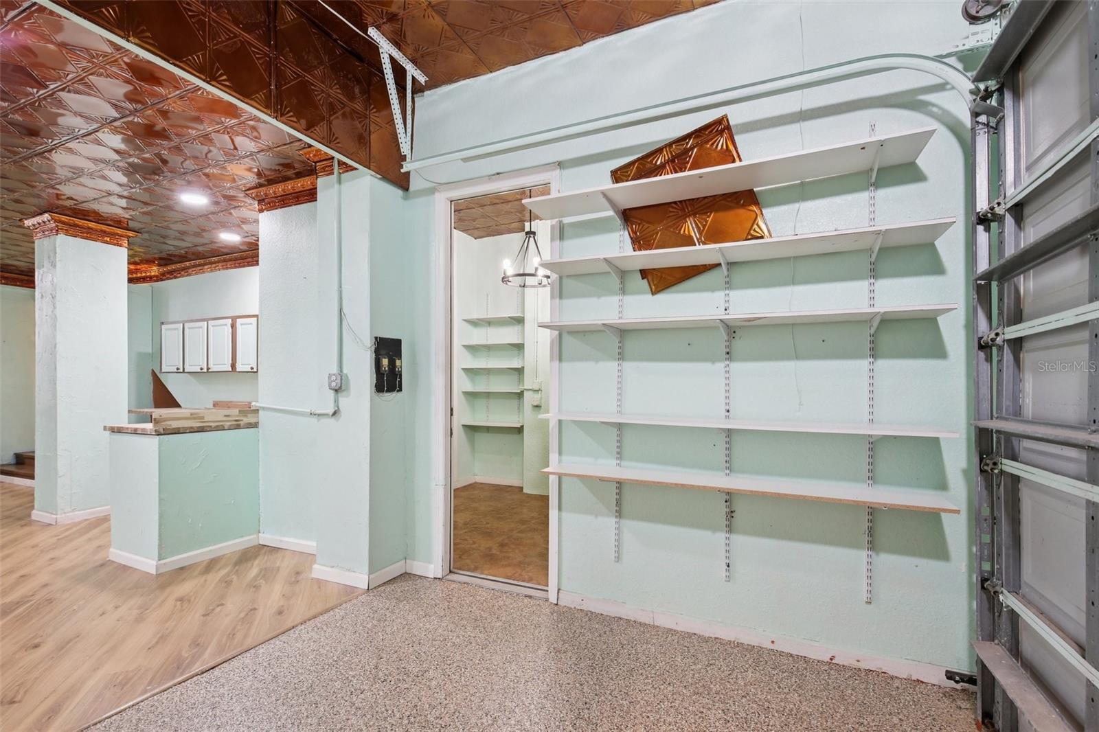 Image 22 of 35 For 6333 Lonnie Lee Lane