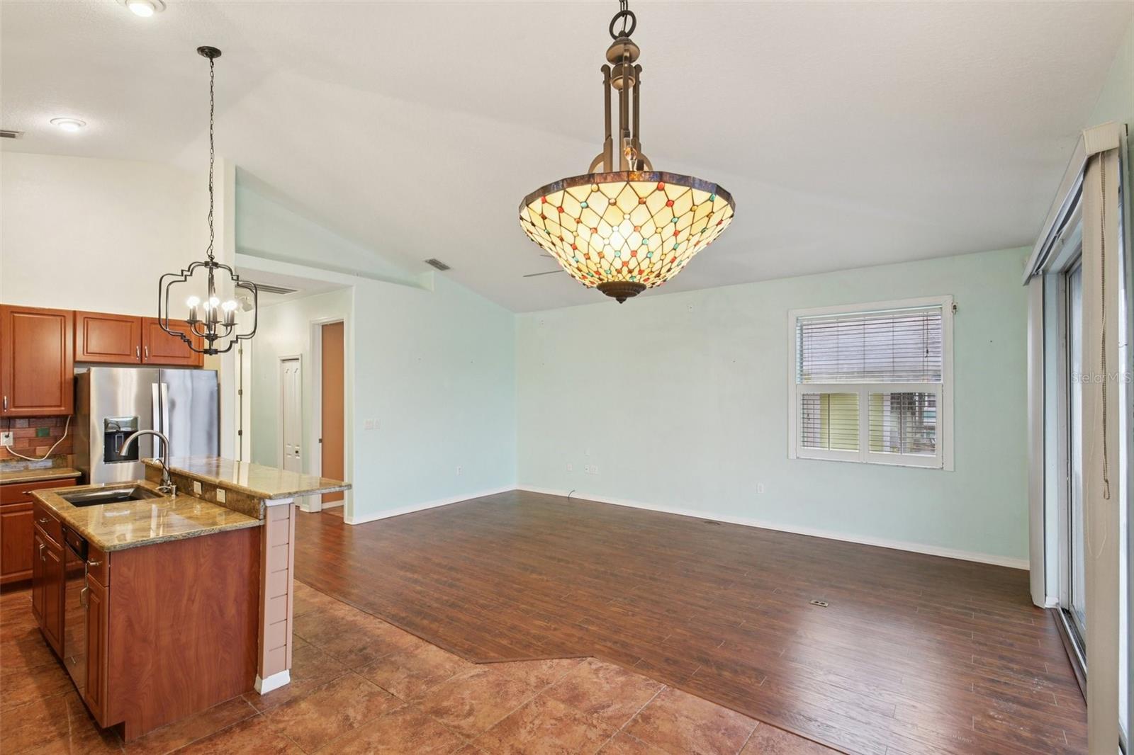 Image 6 of 35 For 6333 Lonnie Lee Lane