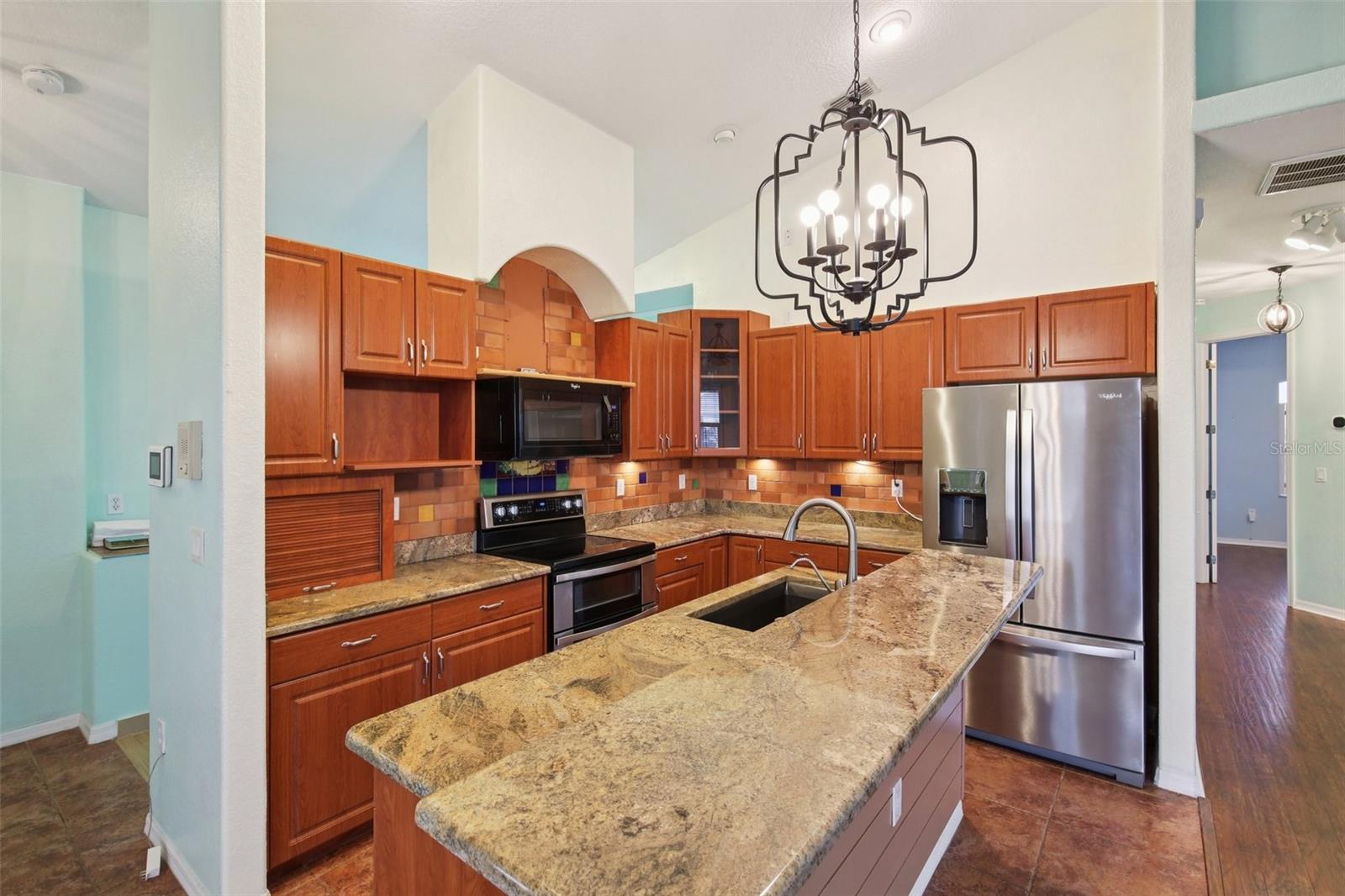 Image 8 of 35 For 6333 Lonnie Lee Lane