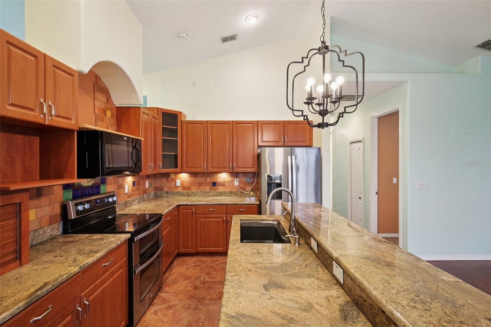 Image 9 of 35 For 6333 Lonnie Lee Lane