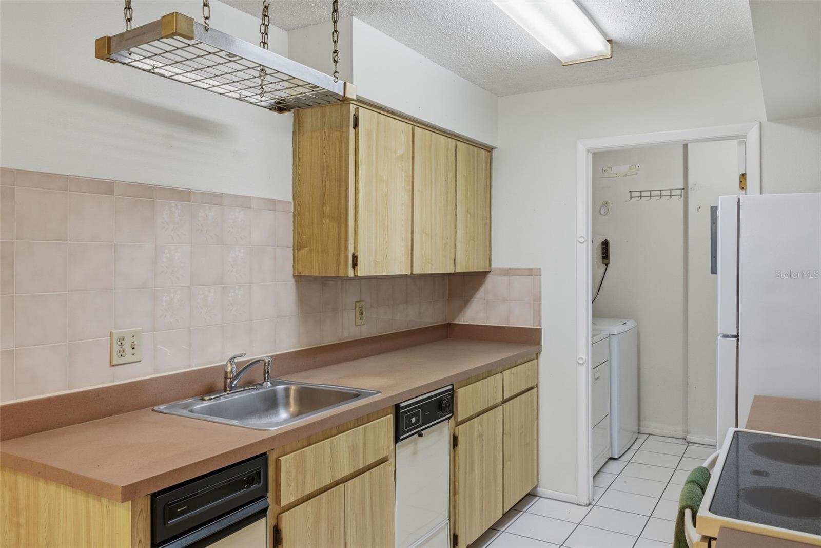 Image 13 of 31 For 9474 Nakoma Way E