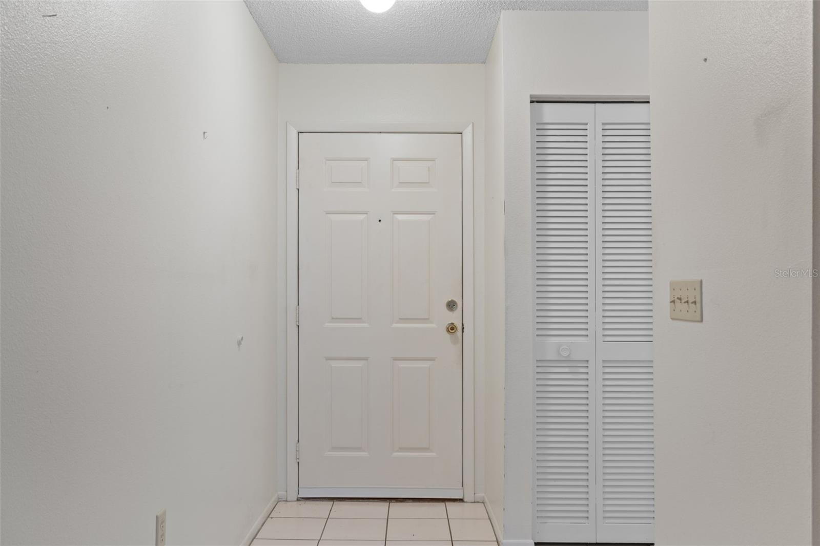 Image 5 of 31 For 9474 Nakoma Way E