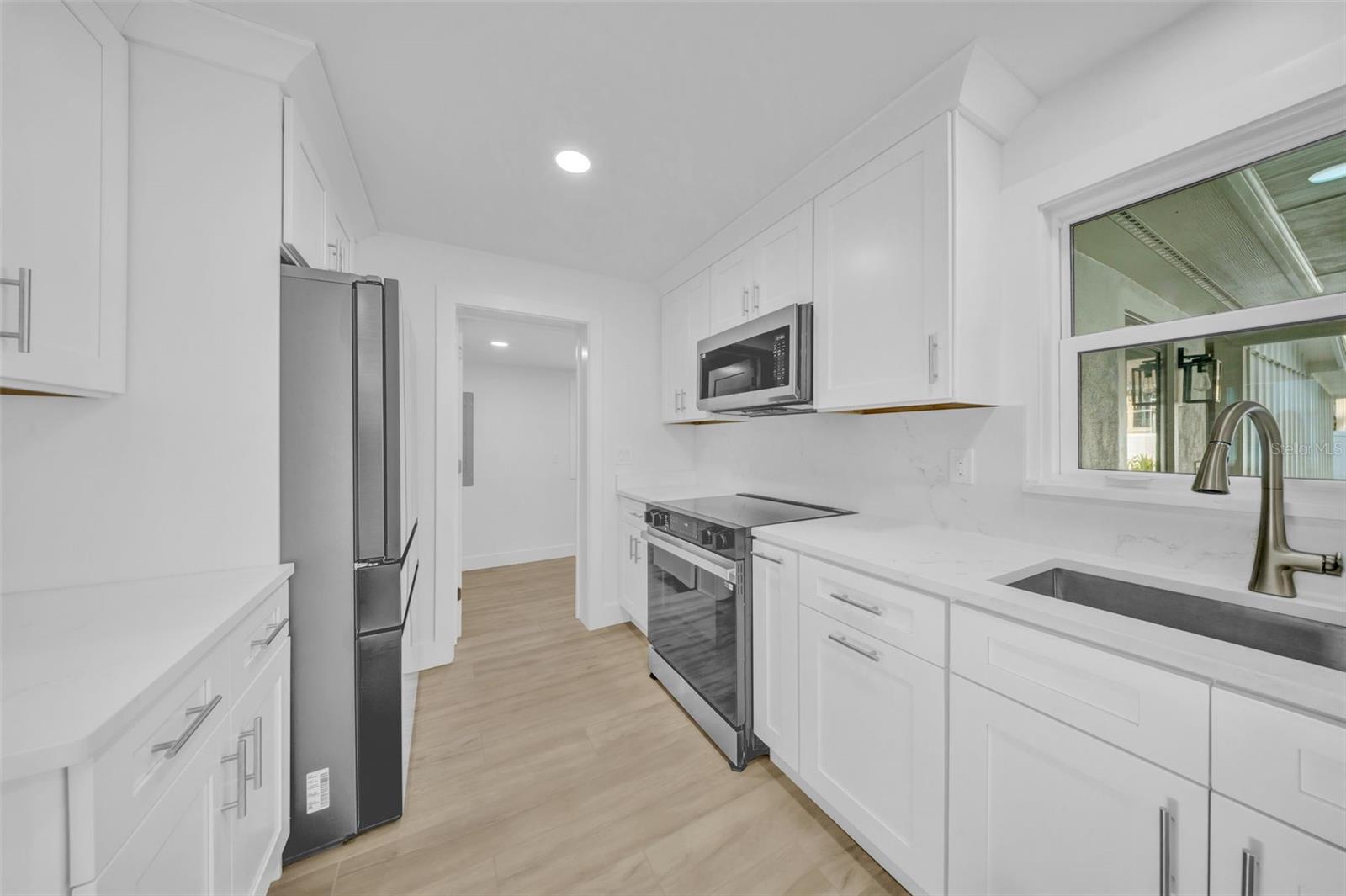 Image 13 of 40 For 2302 Occident Street