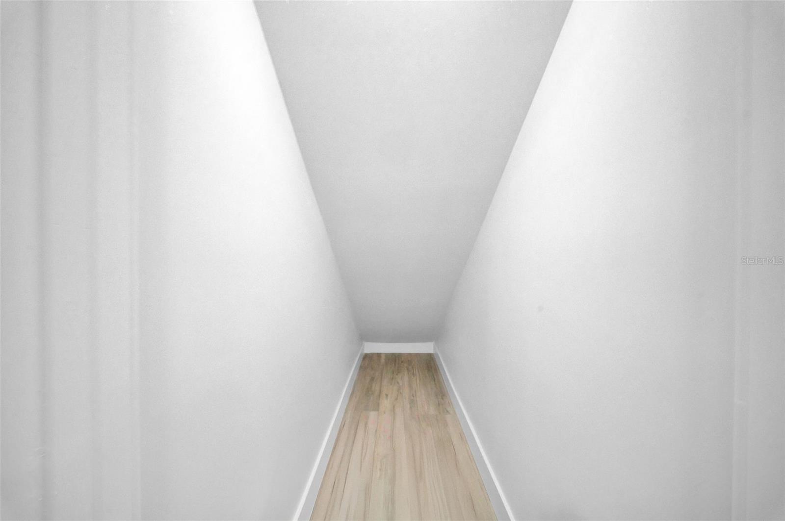 Image 16 of 40 For 2302 Occident Street