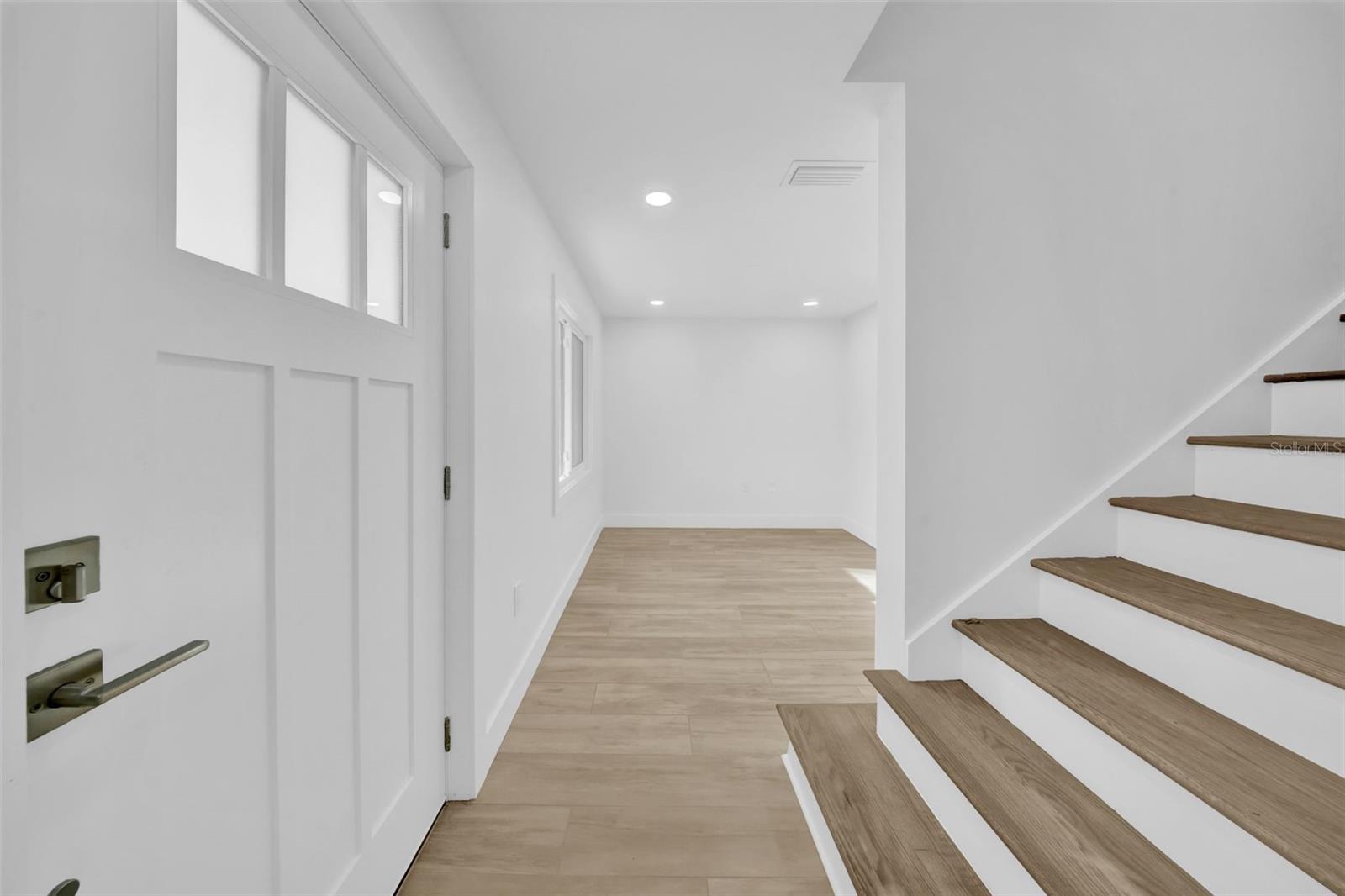 Image 17 of 40 For 2302 Occident Street