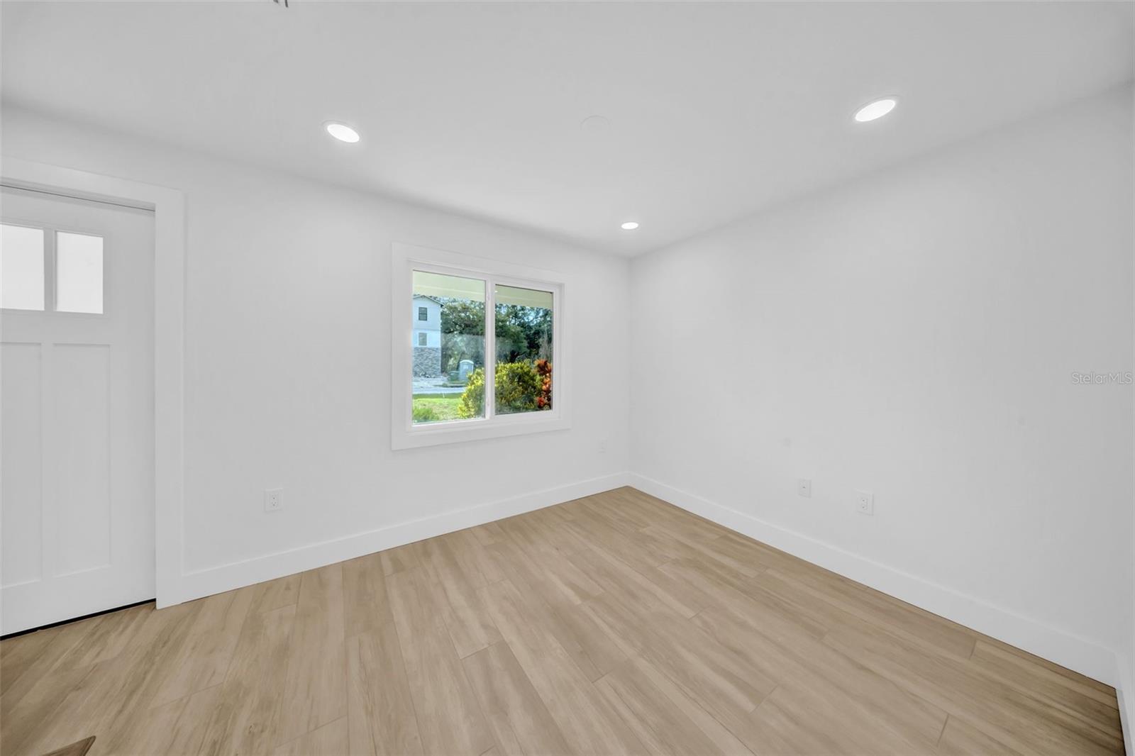 Image 19 of 40 For 2302 Occident Street