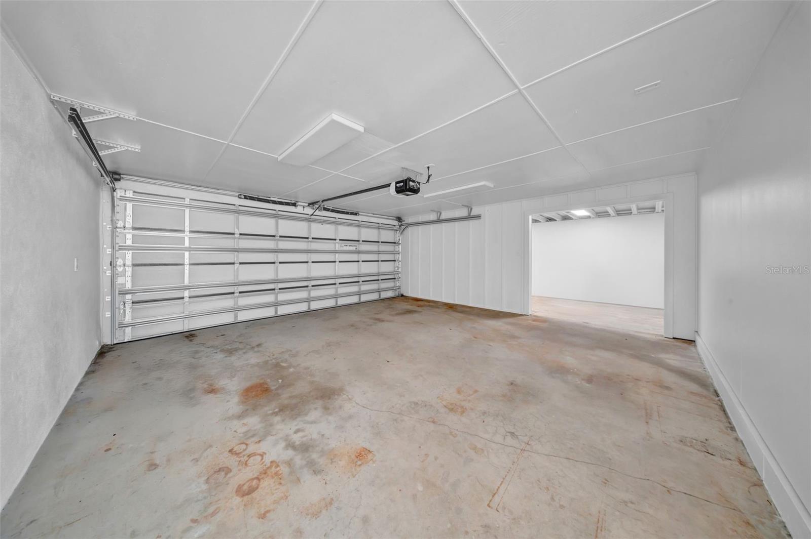 Image 34 of 40 For 2302 Occident Street