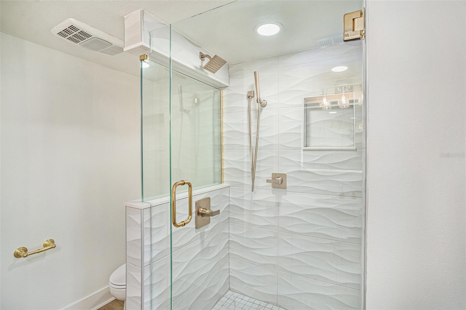 Listing photo id 20 for 1480 Gulf Boulevard 905