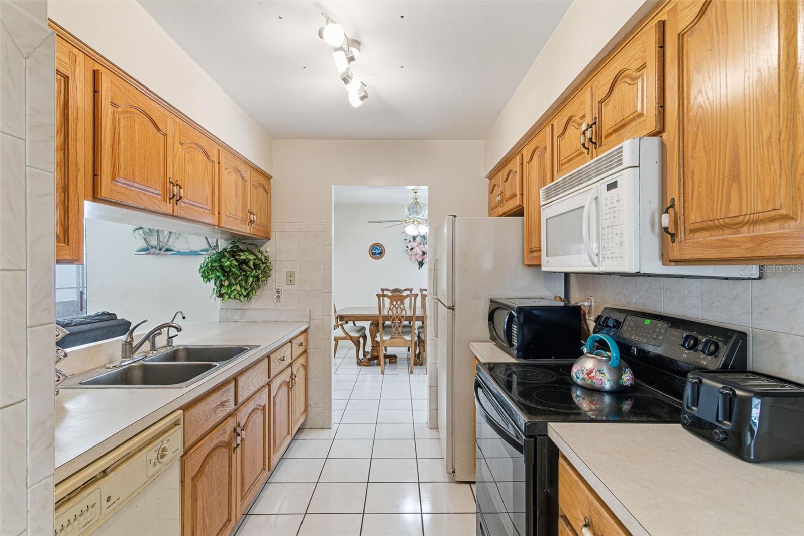 Image 12 of 27 For 15606 Farnsworth Lane