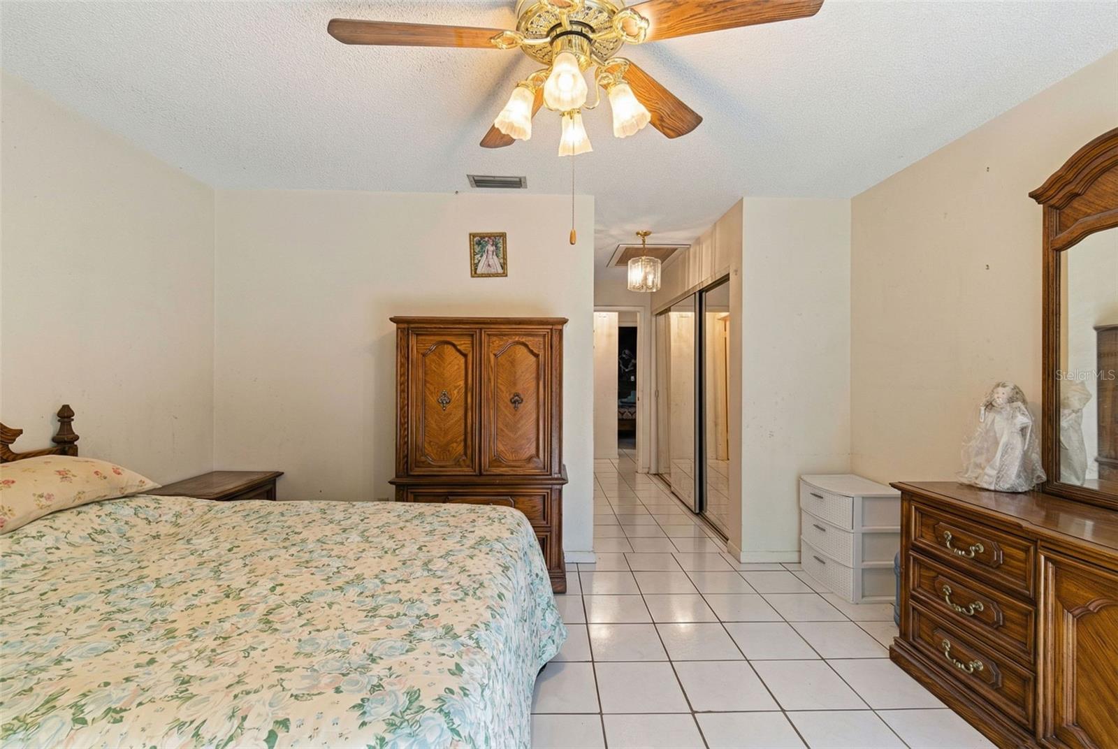 Image 19 of 27 For 15606 Farnsworth Lane