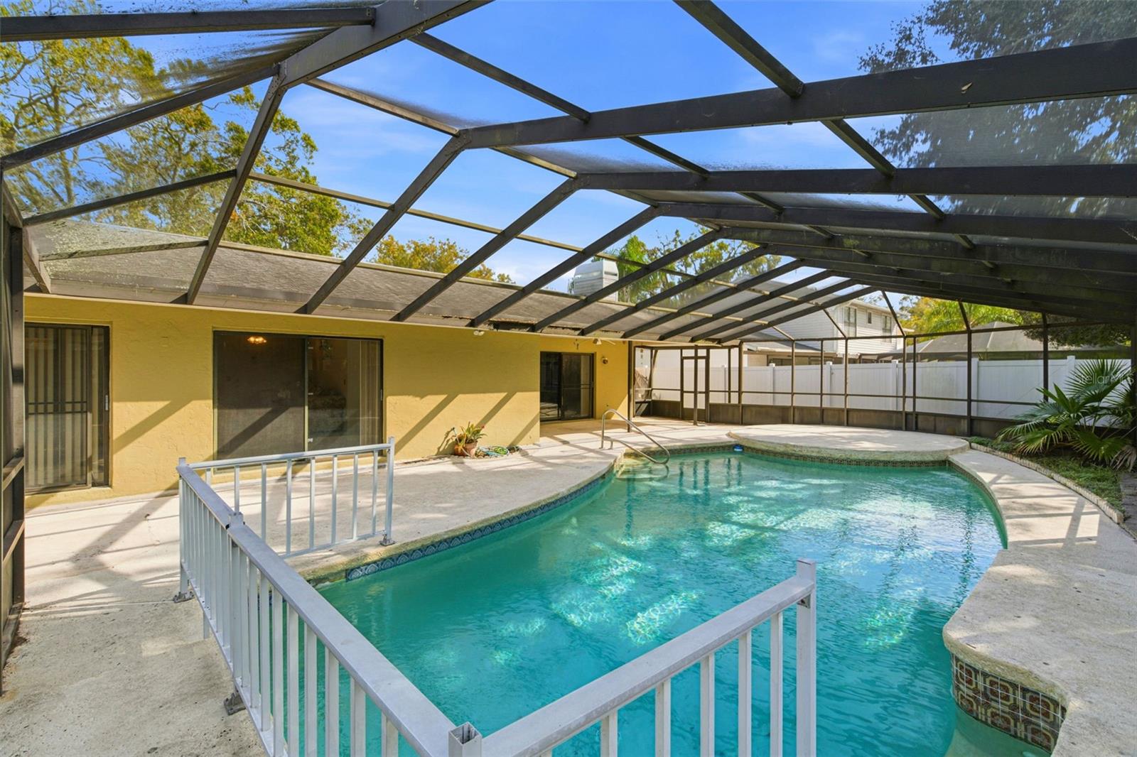 Image 5 of 27 For 15606 Farnsworth Lane